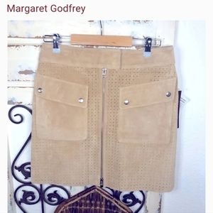 Vintage Margaret Godfrey Skirt Size 6 (Slim Fitting)